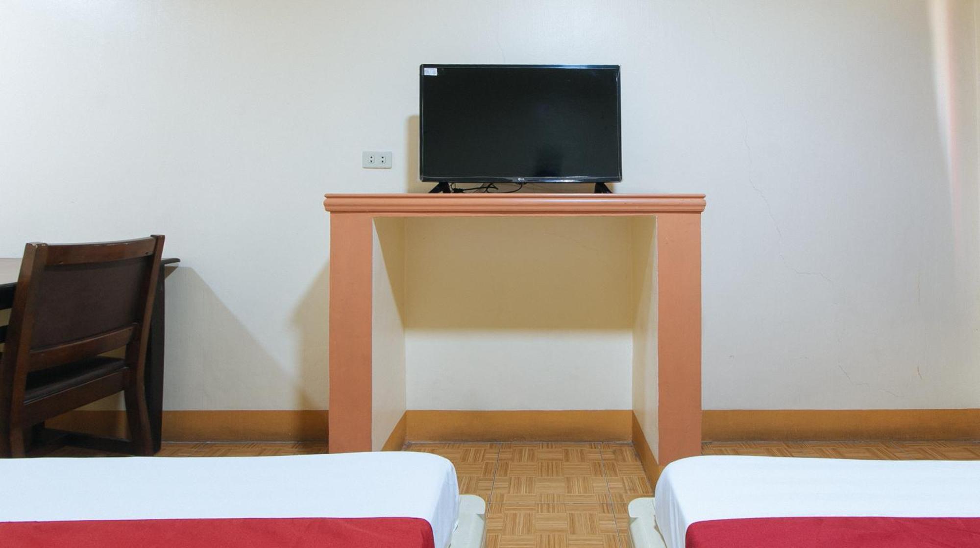 Reddoorz @ Golden Victory Hotel Mabalacat Pampanga Dış mekan fotoğraf