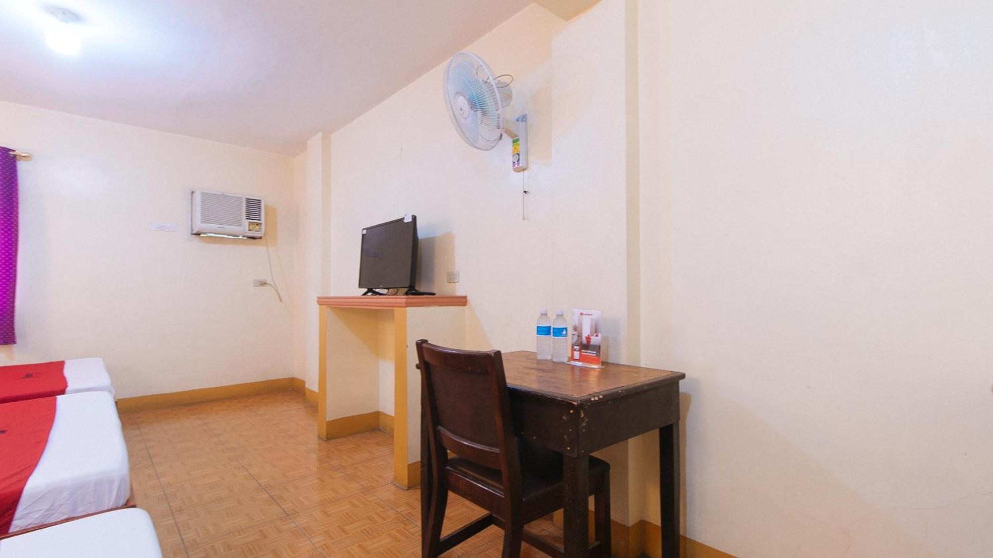 Reddoorz @ Golden Victory Hotel Mabalacat Pampanga Dış mekan fotoğraf