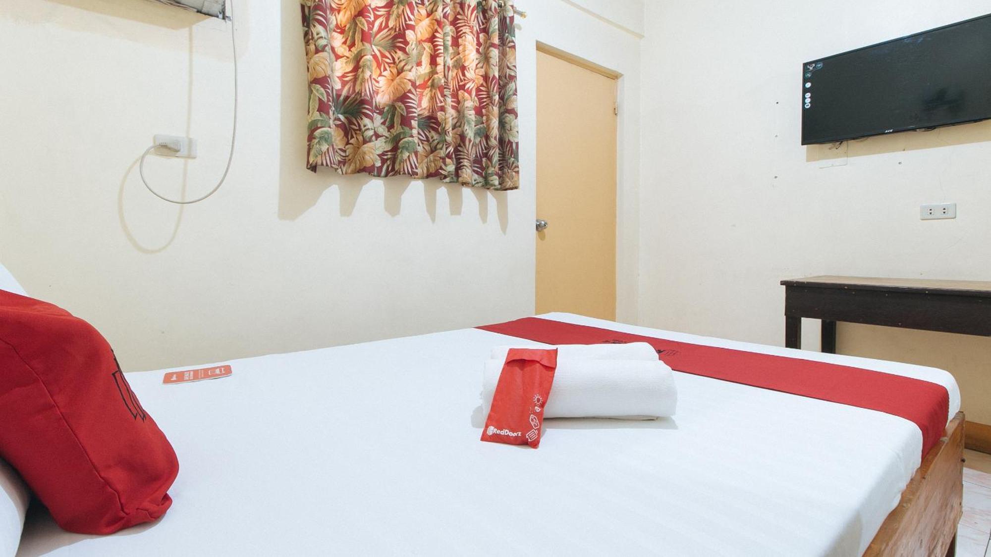 Reddoorz @ Golden Victory Hotel Mabalacat Pampanga Dış mekan fotoğraf
